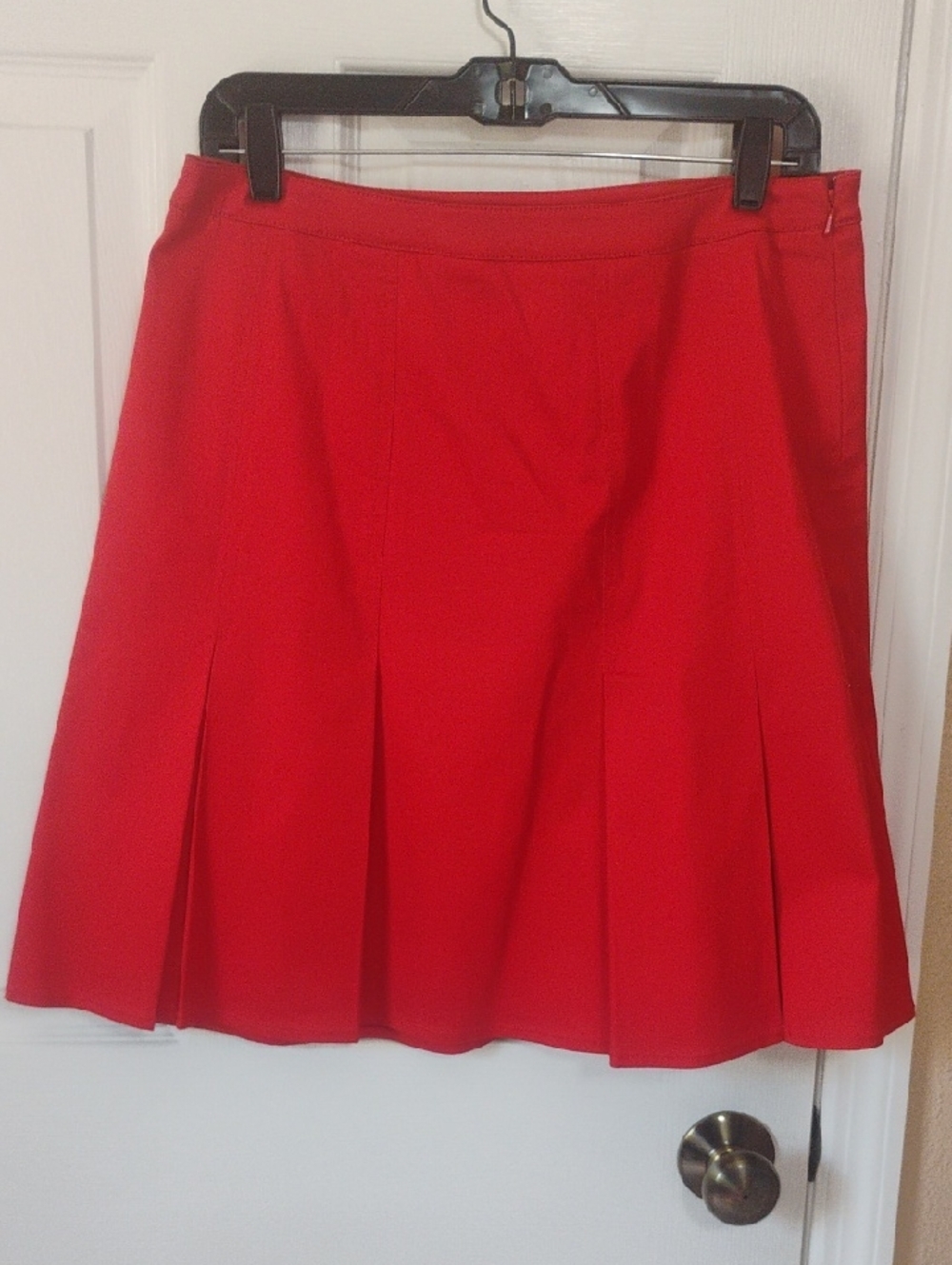 DKNY City Size 8 High Waisted Pleated Skirt Size 8